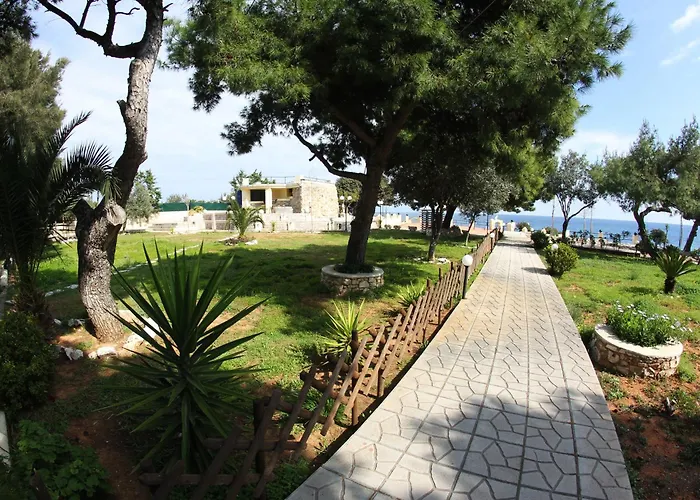 Silis Houses On The Beach